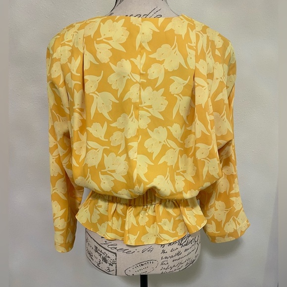 🍂 Joie Yellow and White Wrap Top with V-Neckline - Picture 4 of 9